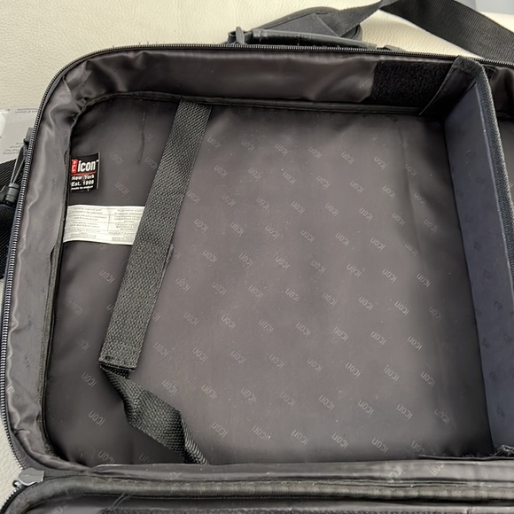 Notebook/Laptop Case 17” - Picture 5 of 13